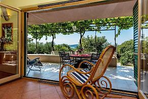 Villa Belezza With Pool, Split - Kastel Gomilica