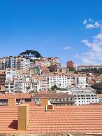 Lisbon Skyline Apartment by Misha s Place 5E