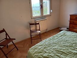 Stunning Color 1-bed Apartment in Skopje