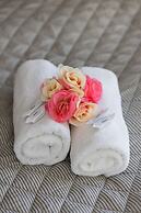 Apartment Łopuszańska Warsaw by Renters