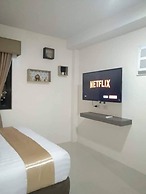 Stunning Studio Type - 1641 - 16th Flr Persimmon