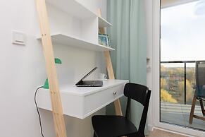 Warsaw Apartment Celownicza by Renters