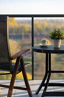 Warsaw Apartment Celownicza by Renters