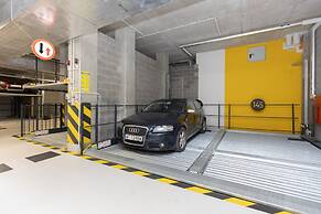 Warsaw Apartment Celownicza by Renters