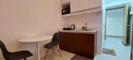 Roxas Blvd Ermita Studio US Embassy Mla