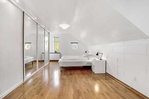 Captivating 4-bed Villa in Idestrup
