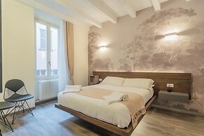 Modern Stylish Apartment in Como City