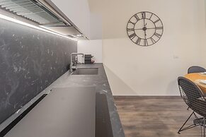 Modern Stylish Apartment in Como City