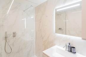 Modern Stylish Apartment in Como City