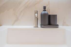 Modern Stylish Apartment in Como City