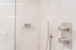 Modern Stylish Apartment in Como City