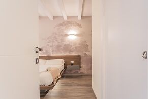 Modern Stylish Apartment in Como City