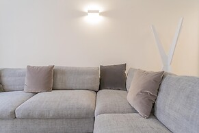 Modern Stylish Apartment in Como City