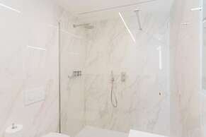 Modern Stylish Apartment in Como City