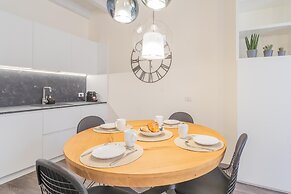 Modern Stylish Apartment in Como City