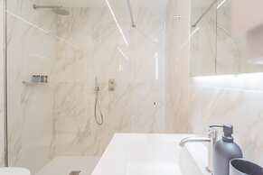 Modern Stylish Apartment in Como City