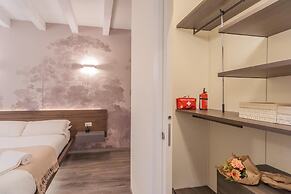 Modern Stylish Apartment in Como City