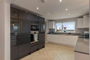 Golwg Y M r - Sea View Cottage With Hot Tub