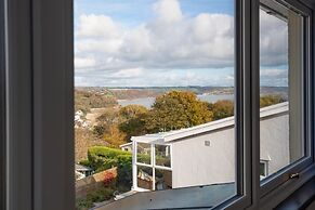 Golwg Y M r - Sea View Cottage With Hot Tub