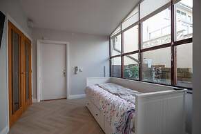 Golwg Y M r - Sea View Cottage With Hot Tub