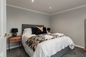 Golwg Y M r - Sea View Cottage With Hot Tub