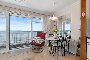 On The Beach - Direct Beach Access Sea Views