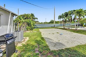 Casa Lago Waterfront Home & Pool Near Hard Rock Casino