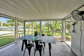 Casa Lago Waterfront Home & Pool Near Hard Rock Casino