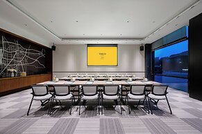 voco Hefei Binhu by IHG