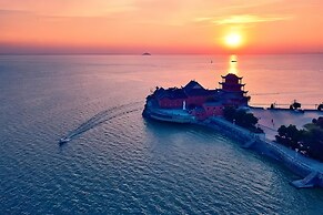 voco Hefei Binhu by IHG