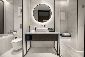 voco Hefei Binhu by IHG