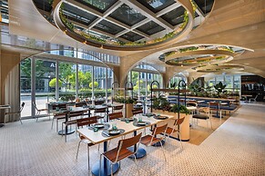 voco Hefei Binhu by IHG