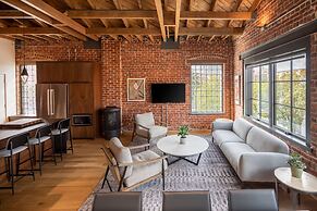 Elevation Lofts Hotel