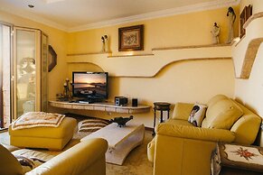 Blue Terrace Panoramic Sea View In The Old Town