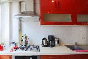 Flat With Two Living Rooms and Balcony in Uskudar