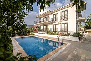 Charming House With Nature View in Fethiye