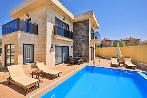 Charming Villa With Private Pool in Kas