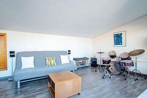 Fascinating Flat Near City s Mall With Terrace