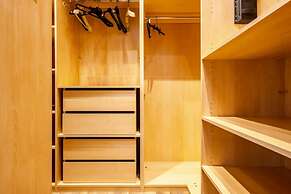 Fascinating Flat Near City s Mall With Terrace