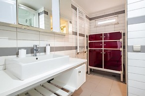 Fascinating Flat Near City s Mall With Terrace