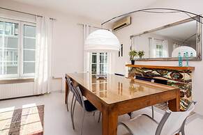 Fascinating Flat Near City s Mall With Terrace