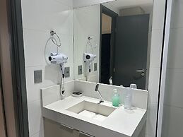 Bela Hospedagem - Lindo flat no Box 150