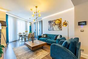 Stylish Flat Near Trendy Attractions in Beyoglu