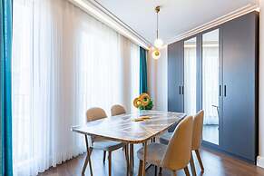 Stylish Flat Near Trendy Attractions in Beyoglu