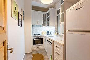 Exceptional Flat Near Metro and Galata