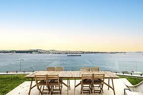 Excellent Flat w 360 Bosphorus View in Cihangir