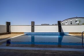 Charming Apartment With Pool in Muratpasa Antalya