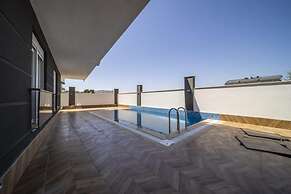 Charming Apartment With Pool in Muratpasa Antalya