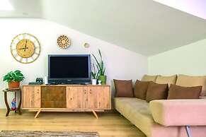 Peaceful Duplex Flat With Adalar View in Maltepe