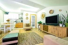 Peaceful Duplex Flat With Adalar View in Maltepe